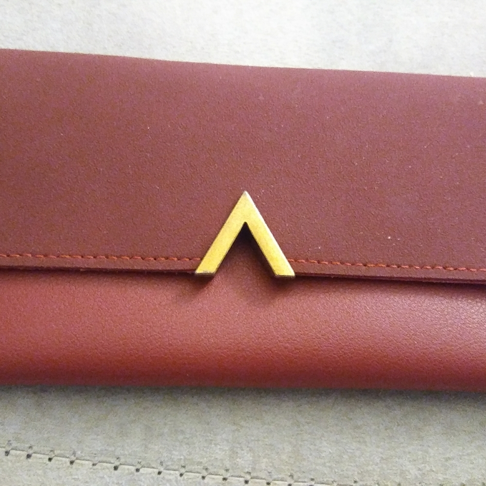 Red wallet - Picture 3 of 3